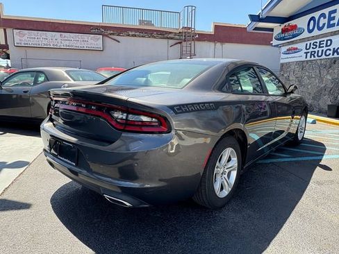 Used 2021 Dodge Charger SXT w/ Leather Interior Group RWD image 6