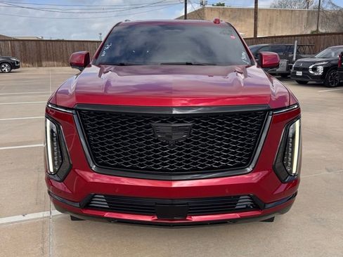 Used 2025 Cadillac Escalade Sport Platinum image 1