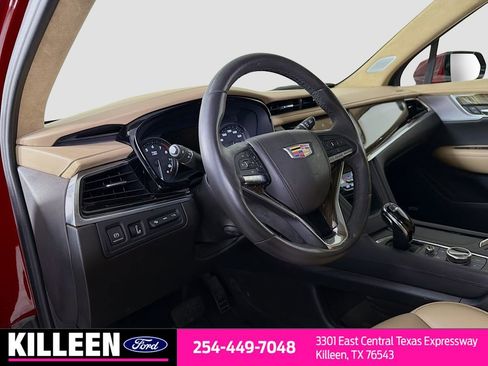 Used 2023 Cadillac XT6 Premium Luxury w/ Platinum Package AWD/4WD image 10