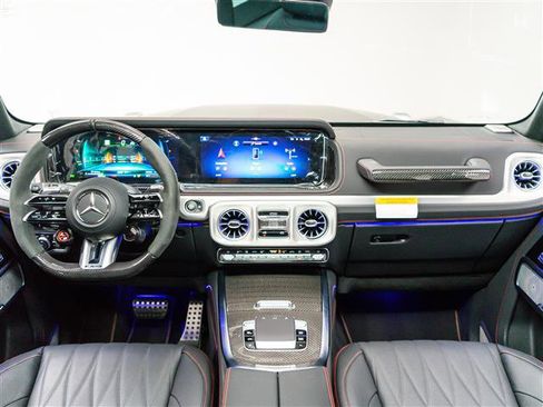 Used 2025 Mercedes-Benz G 63 AMG 4MATIC image 16