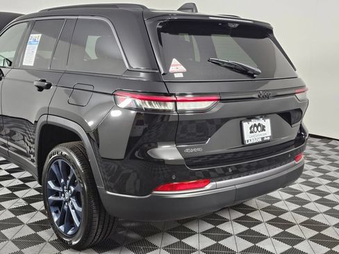 New 2026 Jeep Grand Cherokee Limited AWD/4WD image 14