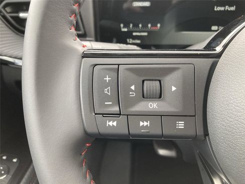 New 2025 Nissan Kicks SR image 24