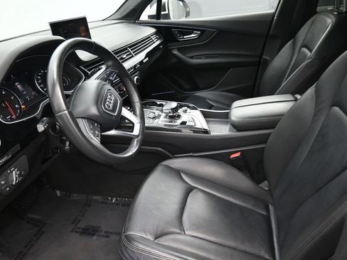 Used 2018 Audi Q7 3.0T Premium Plus w/ Premium Plus Package AWD/4WD image 8