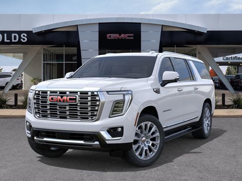 New 2026 GMC Yukon XL Denali w/ Denali Reserve Package AWD/4WD image 6