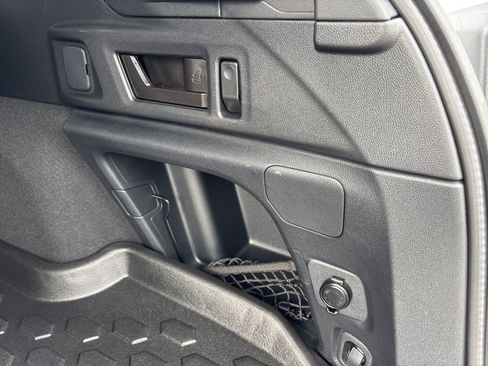 Used 2025 Subaru Outback Limited image 30