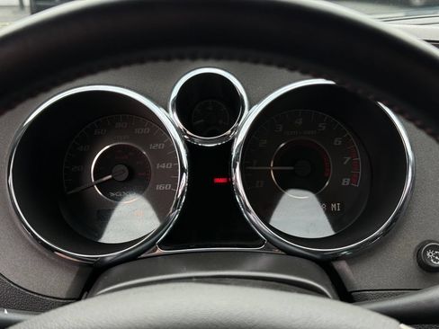 Used 2009 Pontiac Solstice GXP w/ Premium Package RWD image 31