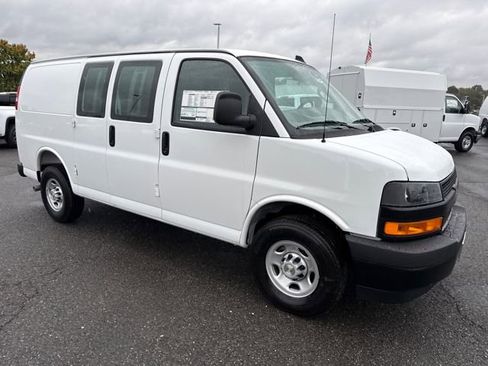 New 2025 Chevrolet Express 2500 w/ Driver Convenience Package image 7