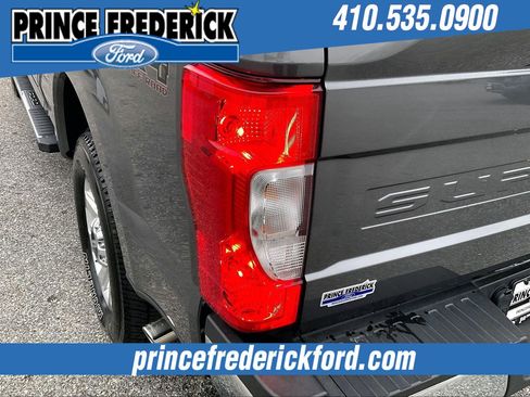 Used 2022 Ford F250 XL w/ STX Appearance Package image 27