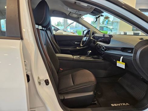 New 2026 Nissan Sentra SR w/ Floor Mat Package image 24