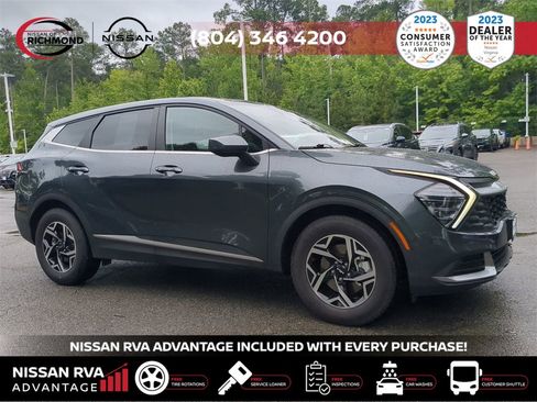 Used 2024 Kia Sportage LX image 3