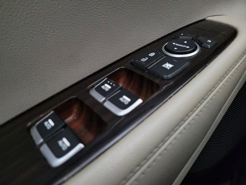 Used 2020 Kia Sorento LX FWD image 27