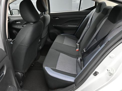 Used 2023 Nissan Versa SV image 12