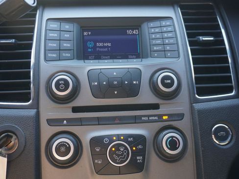 Used 2016 Ford Taurus Police Interceptor AWD image 29
