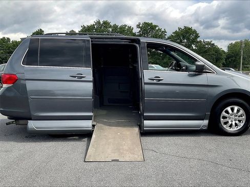 Used 2010 Honda Odyssey EX-L image 41