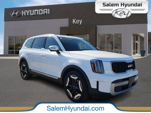 Used 2023 Kia Telluride EX w/ EX Captain's Chair Package AWD/4WD image 1