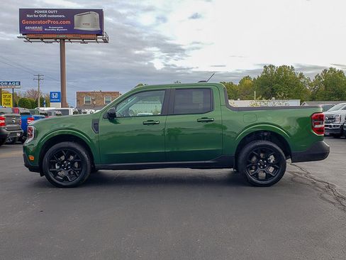 New 2025 Ford Maverick Lariat w/ Black Appearance Package image 3