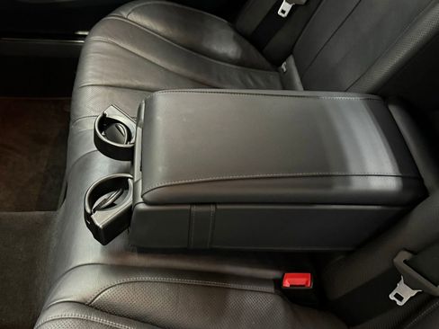 Used 2016 Mercedes-Benz S 550 Sedan image 40