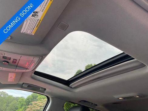 Used 2019 Chevrolet Suburban LT AWD/4WD image 4