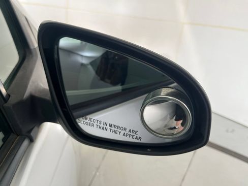 Used 2012 Toyota Yaris LE FWD image 41