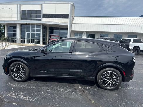 Used 2024 Ford Mustang Mach-E Premium AWD/4WD image 3
