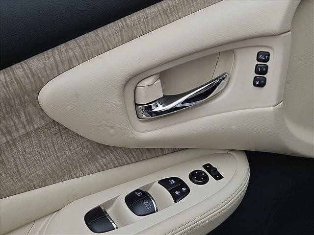Used 2024 Nissan Murano SL FWD image 10