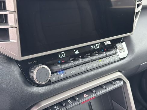 New 2026 Toyota Tundra Limited AWD/4WD image 22