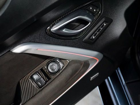 Used 2018 Chevrolet Camaro ZL1 image 47