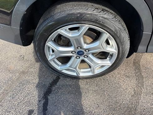 Used 2019 Ford Escape Titanium AWD/4WD image 46