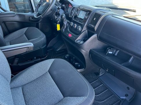 Used 2021 RAM ProMaster 3500 w/ Convenience Group FWD image 17
