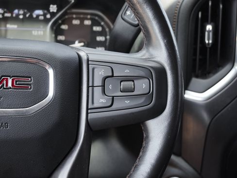 Used 2022 GMC Sierra 2500 AT4 w/ AT4 Premium Plus Package AWD/4WD image 18