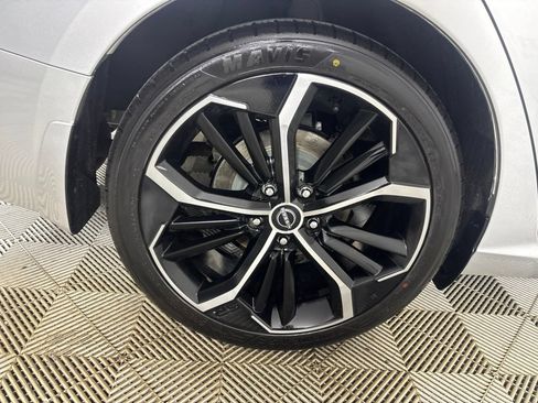 Used 2024 Nissan Altima 2.5 SR w/ SR Premium Package FWD image 34