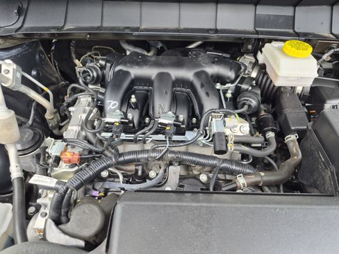 Used 2025 Nissan Pathfinder SV FWD image 50