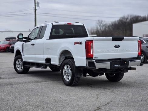 Used 2025 Ford F350 XLT image 5