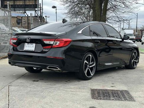 Used 2019 Honda Accord Sport image 5