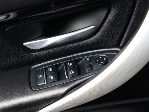 Used 2017 BMW 340i Sedan image 50