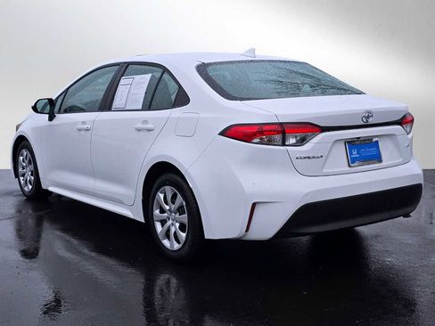 Used 2024 Toyota Corolla LE image 5