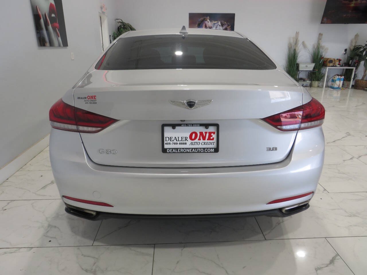 Used 2017 Genesis G80 3.8 RWD image 5