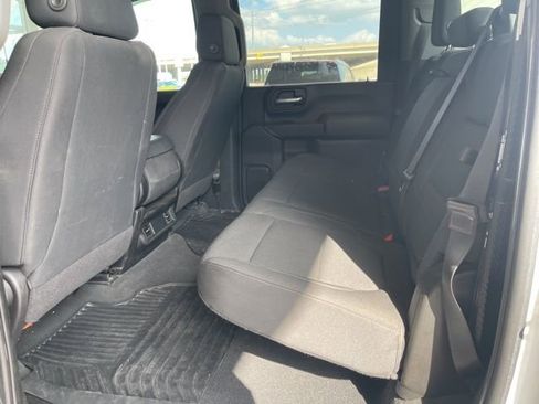 Used 2022 Chevrolet Silverado 2500 Custom w/ Custom Convenience Package RWD image 6