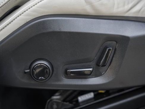 Used 2022 Volvo XC90 T8 R-Design w/ Advanced Package image 34