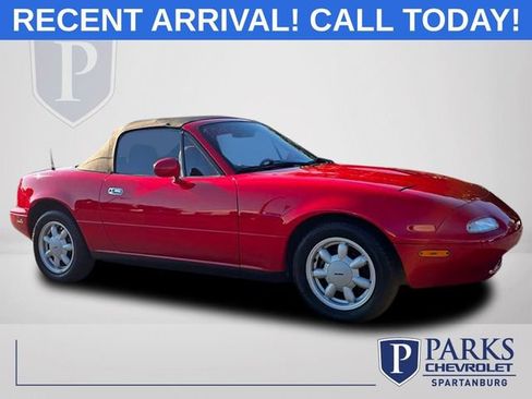 Used 1990 MAZDA MX-5 Miata RWD image 1