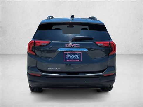 Used 2018 GMC Terrain SLE w/ Driver Convenience Package FWD image 7