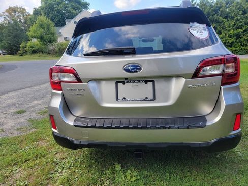 Used 2015 Subaru Outback 2.5i Premium image 7