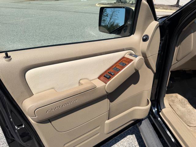Used 2010 Ford Explorer Eddie Bauer AWD/4WD image 25