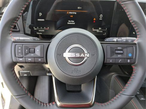 Certified 2025 Nissan Kicks SR AWD/4WD image 33