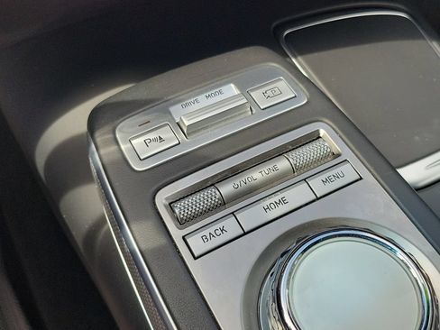 Used 2023 Genesis GV70 2.5T w/ Sport Prestige Package AWD/4WD image 31