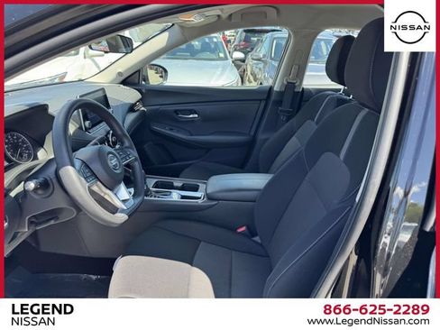 Used 2023 Nissan Sentra SV FWD image 13