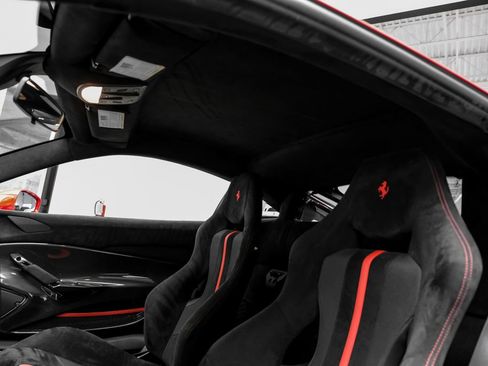 Used 2020 Ferrari 488 Pista Coupe RWD image 35