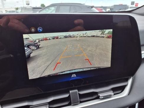 New 2026 Chevrolet Equinox LT image 17