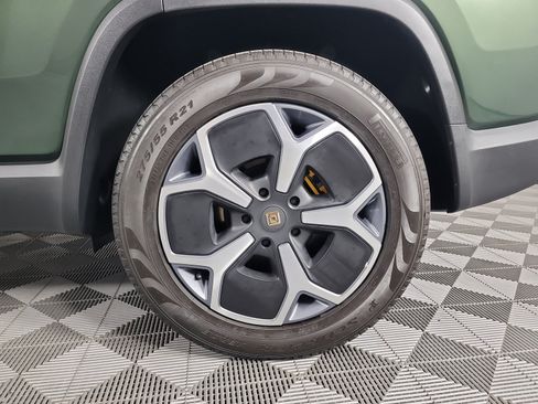 Used 2024 Rivian R1S Adventure AWD/4WD image 10