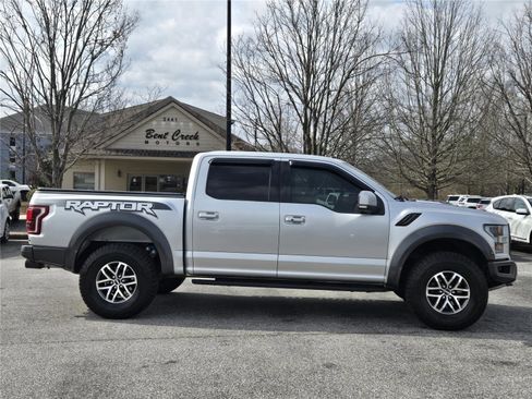 Used 2017 Ford F150 Raptor w/ Equipment Group 802A Luxury AWD/4WD image 6